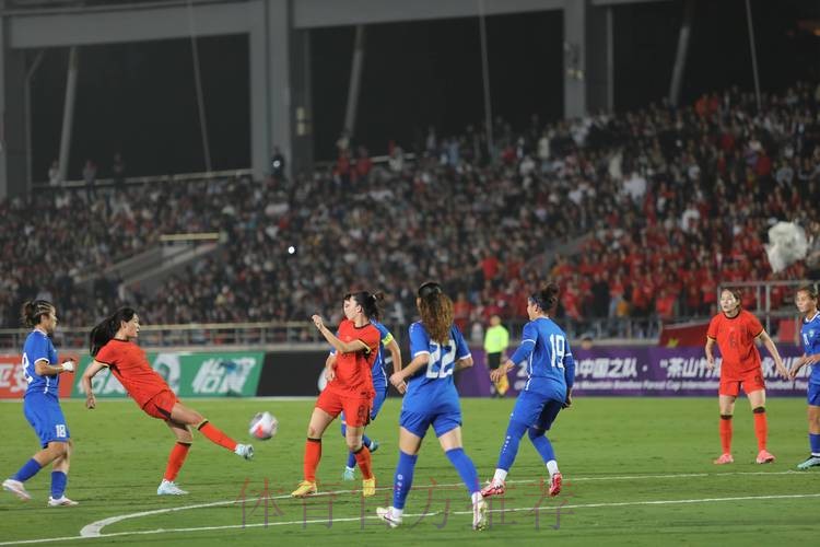 女足联赛第26轮-三场乌龙 河南队小胜爆冷 女足联赛第26轮-三场乌龙 河南队小胜爆冷